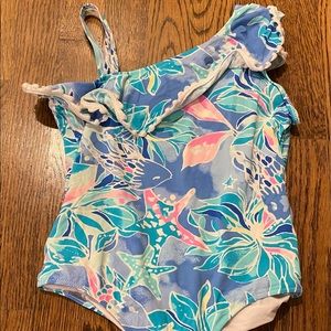 Girls Lilly Pulitzer size 10 swimsuit. EUC. No piling. $20 Priority mail